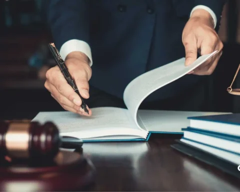 objectives of business law